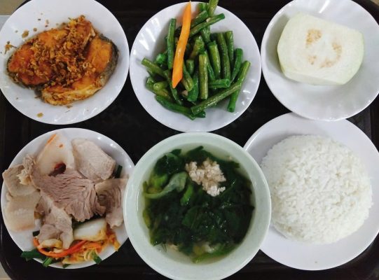 THỊT RAM XÁ XÍU KIM CHI + CÁ BASA CHIÊN SẢ ỚT